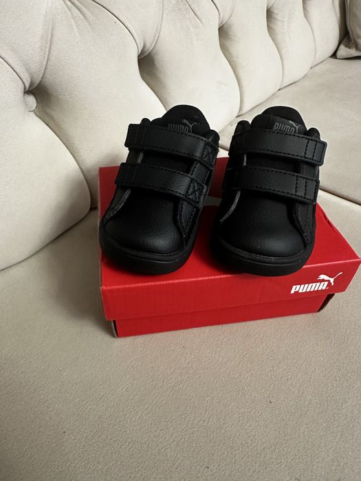 Маратонки PUMA.