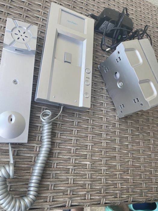 Interfon casa modul interior si exterior