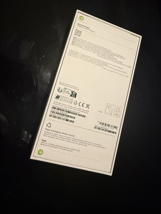 НОВ! Apple iphone 17 pro max Silver 256gb 2Г Гаранция