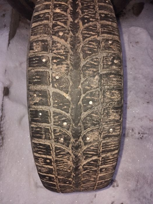 Резина зимняя 15