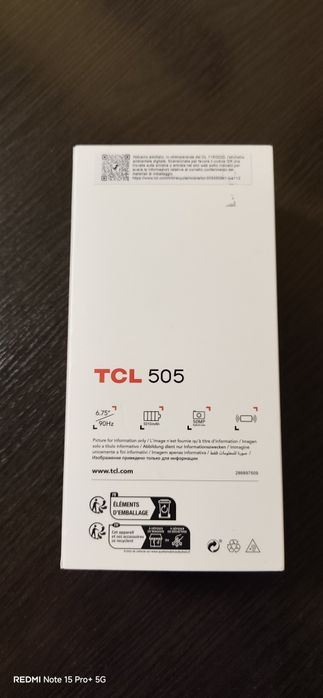 Продавам телефон TCL505