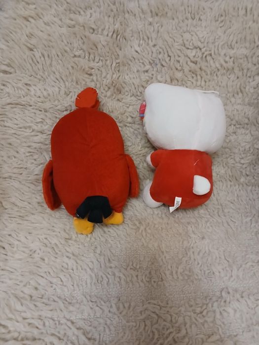 Хелоу Кити Лъв, кучета (101 далматинци). Пчела, заек,  пингвин и др.