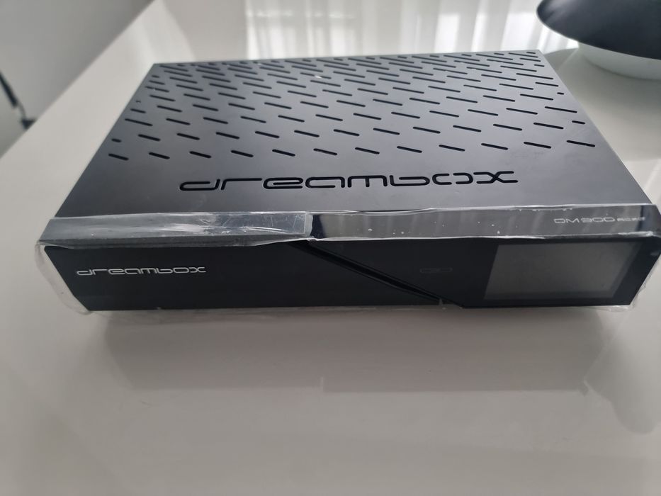 Dreambox DM900 UHD 4K Чисто Нов / DVB-S2X / Linux Enigma2 / IPTV