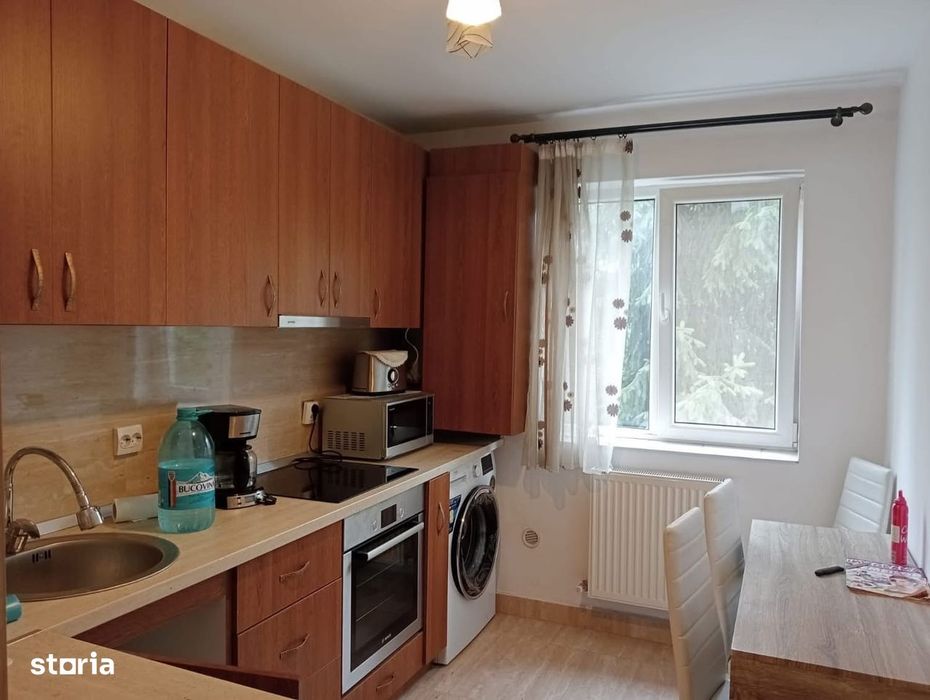 Apartament de închiriat cu 3 camere , mobilat și utilat complet