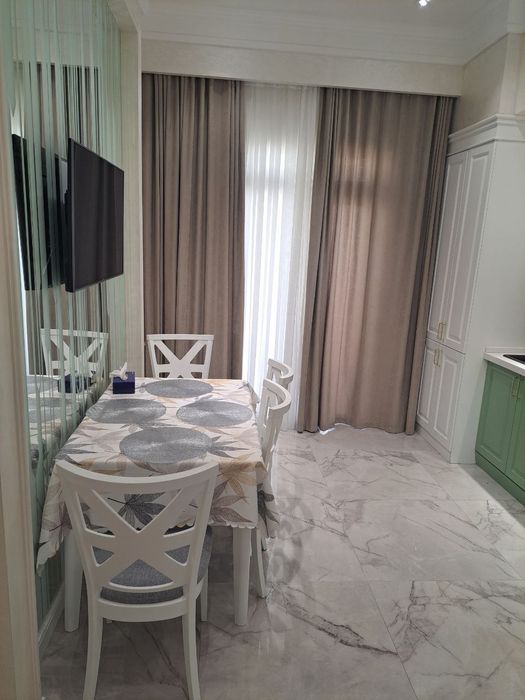 Tashkent siti Boulevard 3-комн 5-этаж 7-этажный кирпичный дом новостро