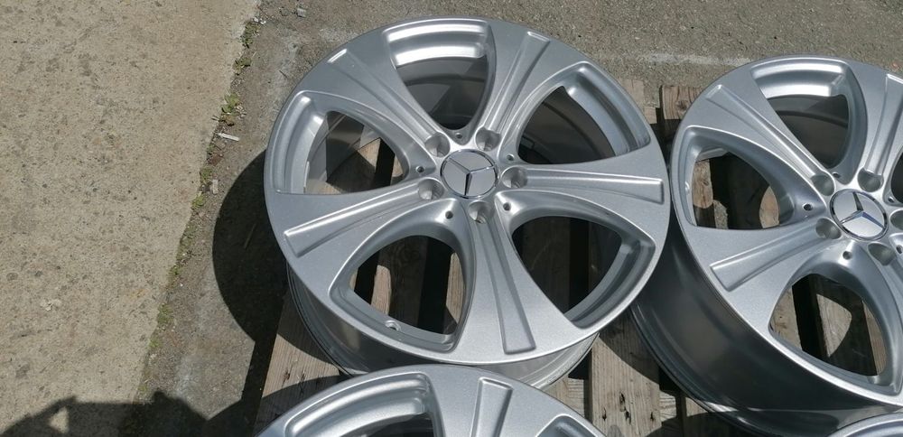 18 цола 5 х 112 мм Мерцедес Це Ел Це - 253 Купе