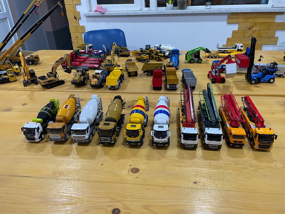 Метални макети 1:50