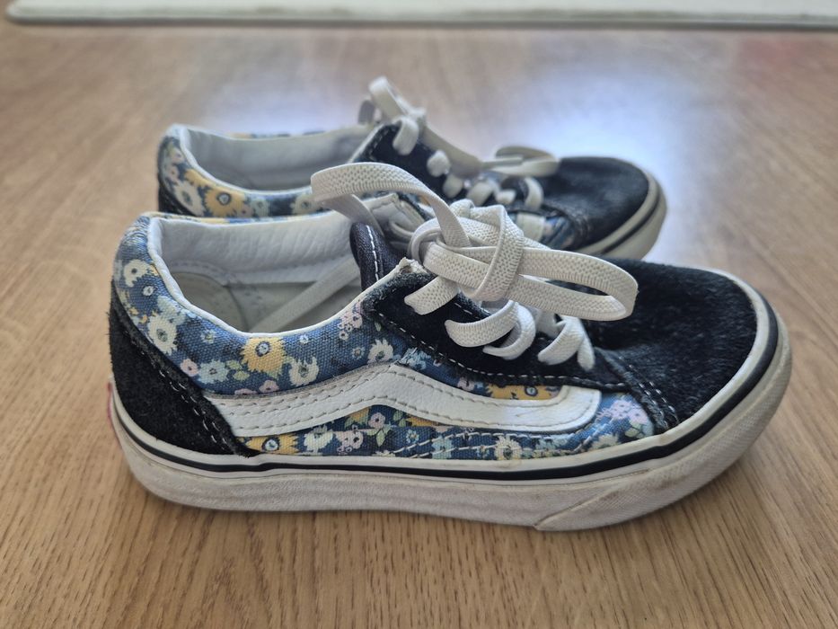 Кецове Vans, Nike, Converse