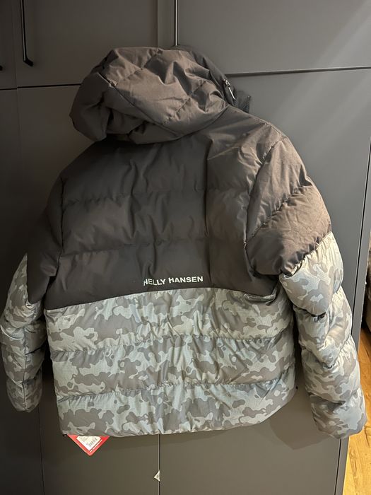 Зимно пухено яке Helly Hansen
