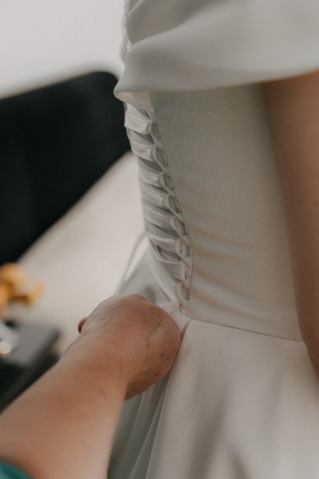 Rochie de mireasă elegantă, stil prințesă, stare impecabilă