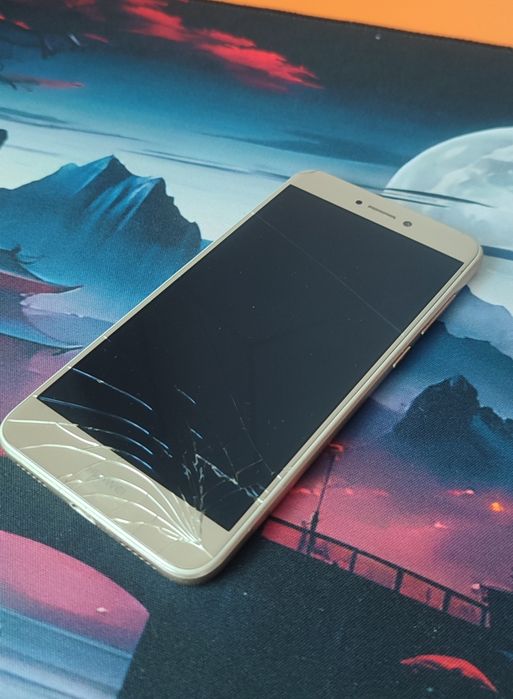Продам Huawei P8 lite(2017)