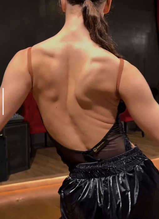 Боди для танцев, размер М, чашки 1 размер