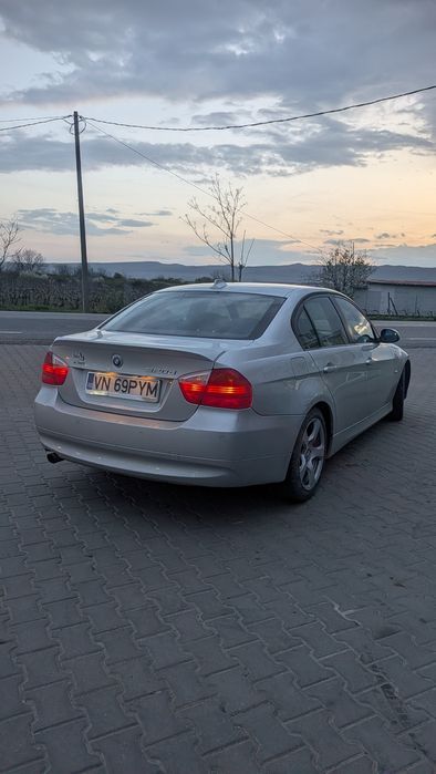 Vând bmw e90 320d