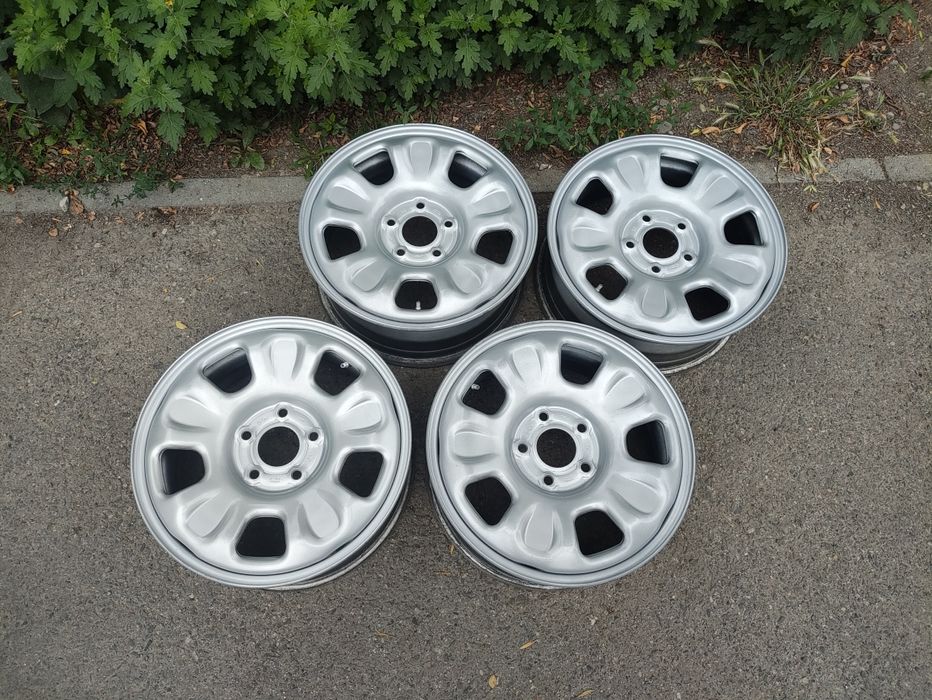 Штампованные диски R16