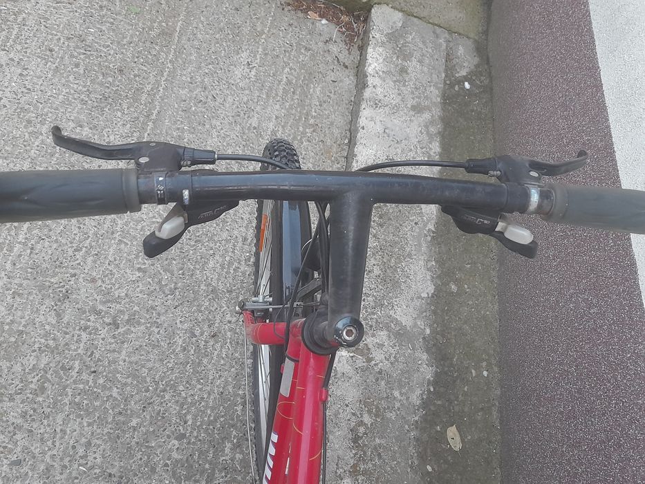 Bicicleta rosioara