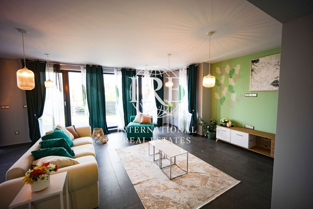 Продава се Къща в с. Кранево, Област Добрич - 300 кв.м за 816 €/кв.м - Снимка #9