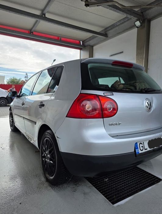 Vand ,Volkswagen Golf 5 ,1.9 TDI ,Galați I