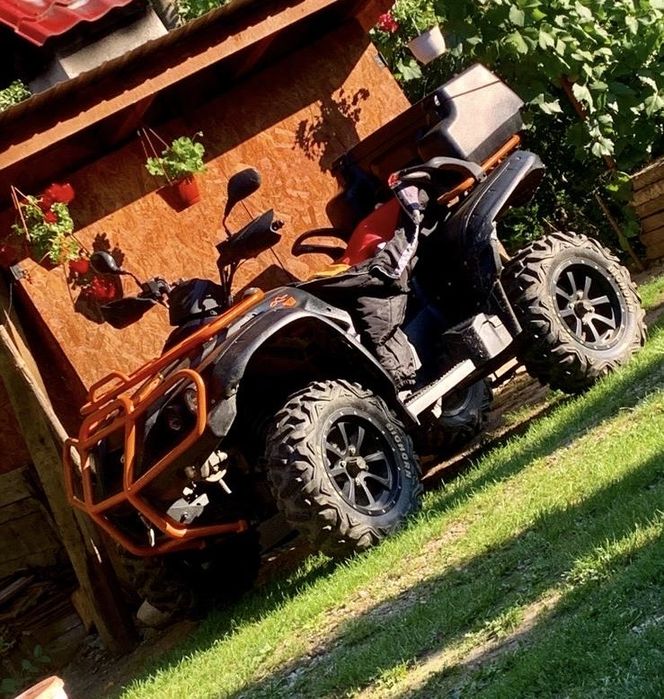 Vând TGB 550LT 2012