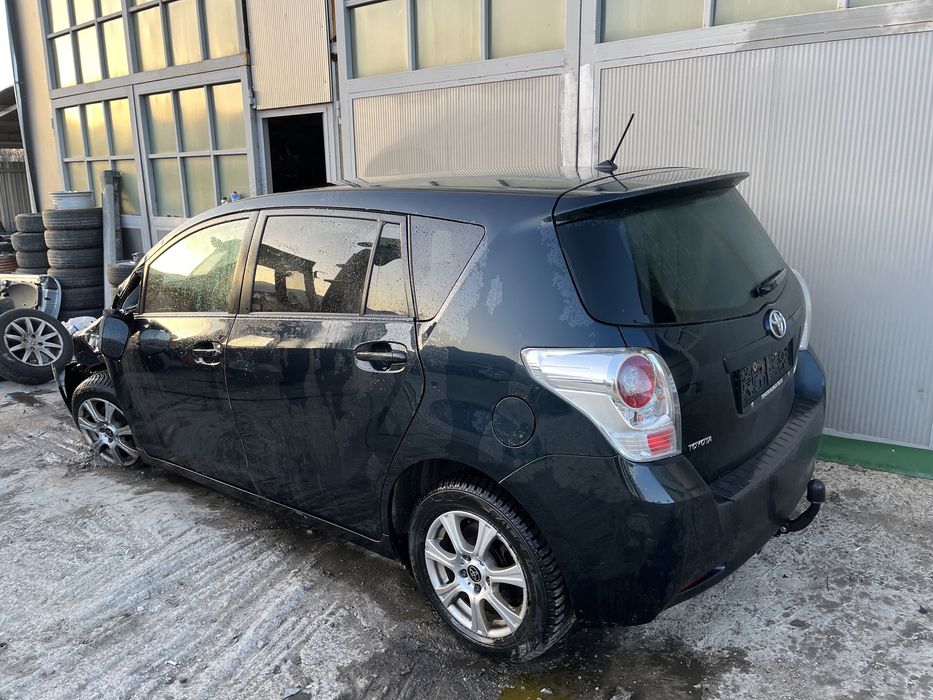 Toyota Verso 2.2 D4D 2012 г