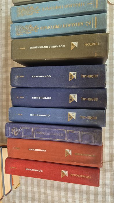 Продам книги разные