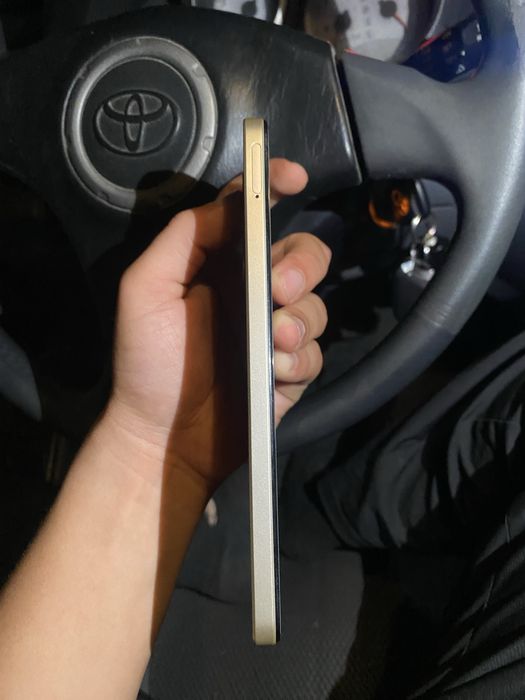 Телефон: realme note 70