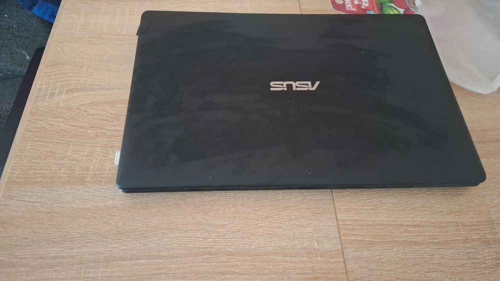 Продаю ноутбук  Asus