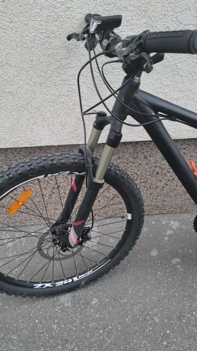 Vând bicicletă 26 inch,  Cube, mărimea M, că și nouă cu frâne hidraulice