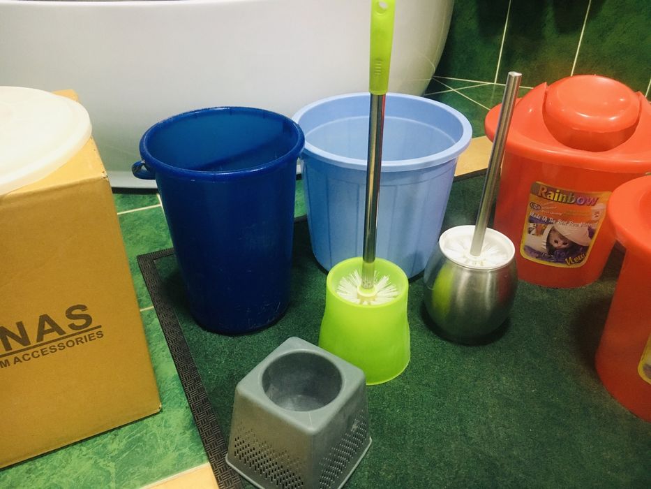 Фирменные аксессуары, ведёрки для ванных/санузл комнат MADE IN ITALY