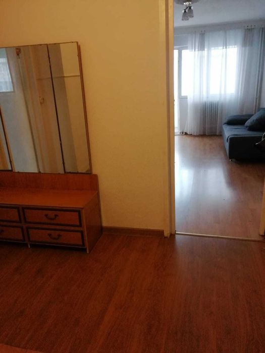 Inchiriez Apartament  2 Camere, Decomandat, Alexandru cel Bun