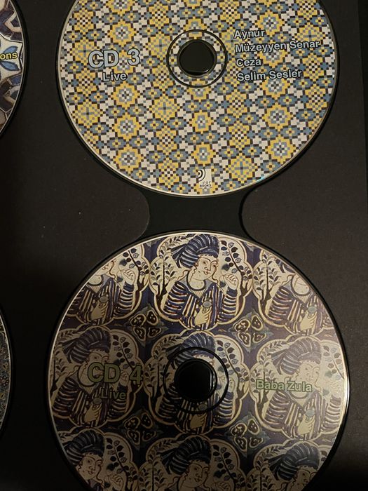 Книга с музикални дискове турска музика модерна традиционна етно поп !