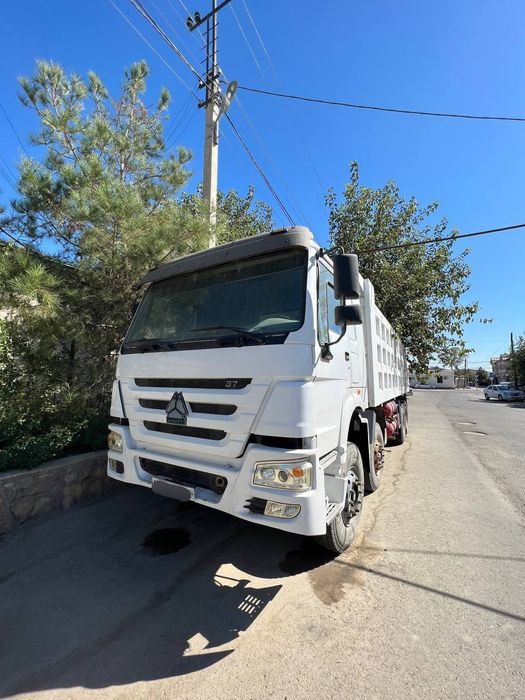 Продается самосвал HOWO