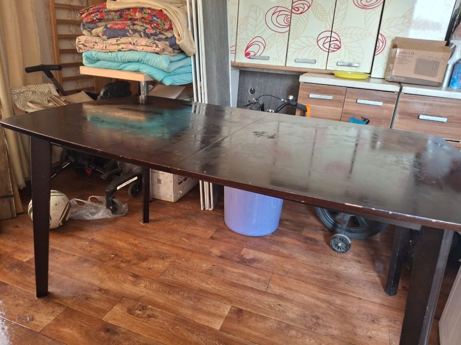 Кухонный стол за 15 тыс