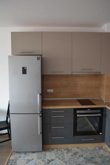 Дава се под наем Двустаен апартамент в София, Зона Б-18 - 81 кв.м за 459 € - Снимка #3