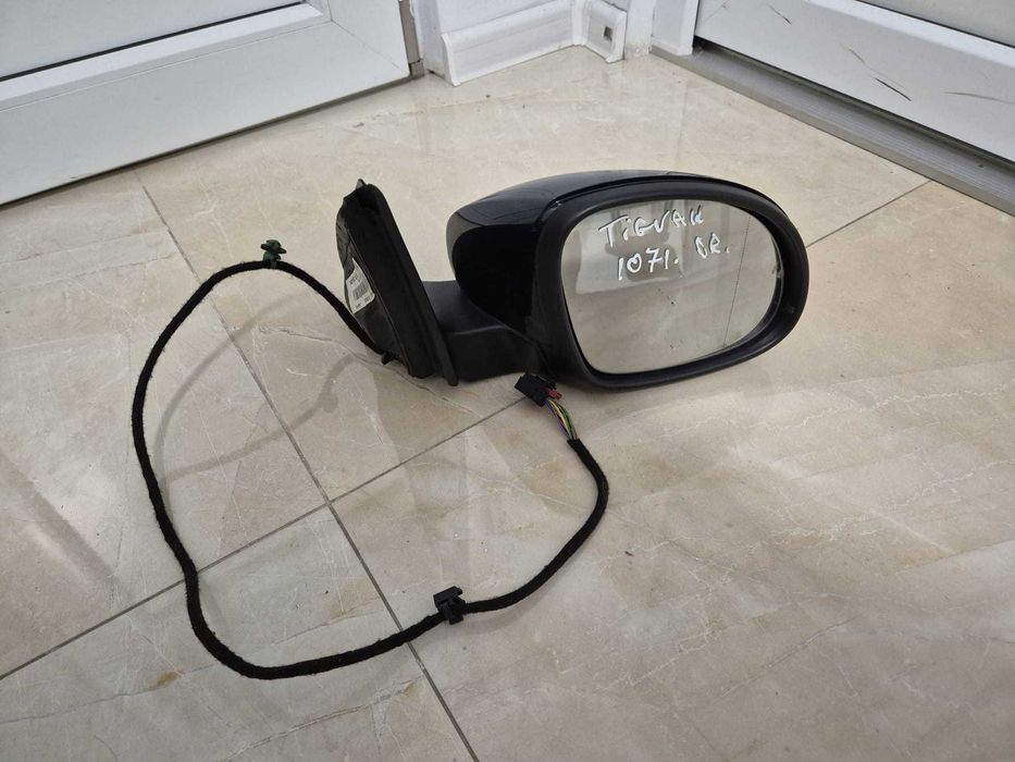 Oglinda dreapta VW Tiguan cu volan pe dreapta