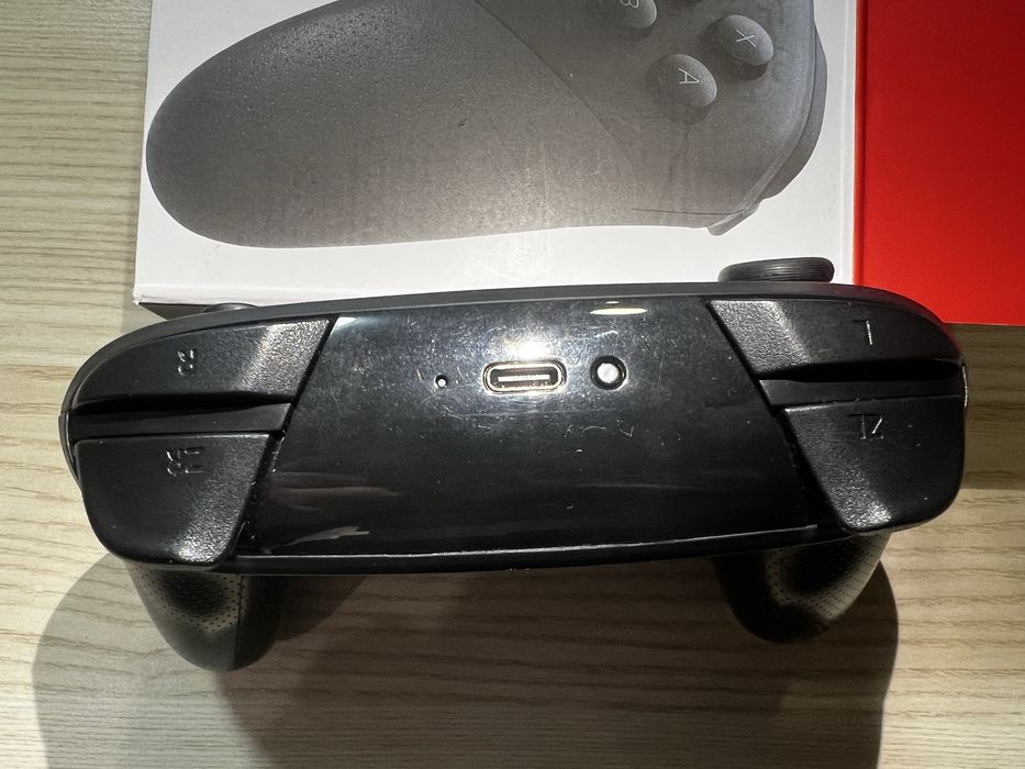 Nintendo Switch Pro Controller