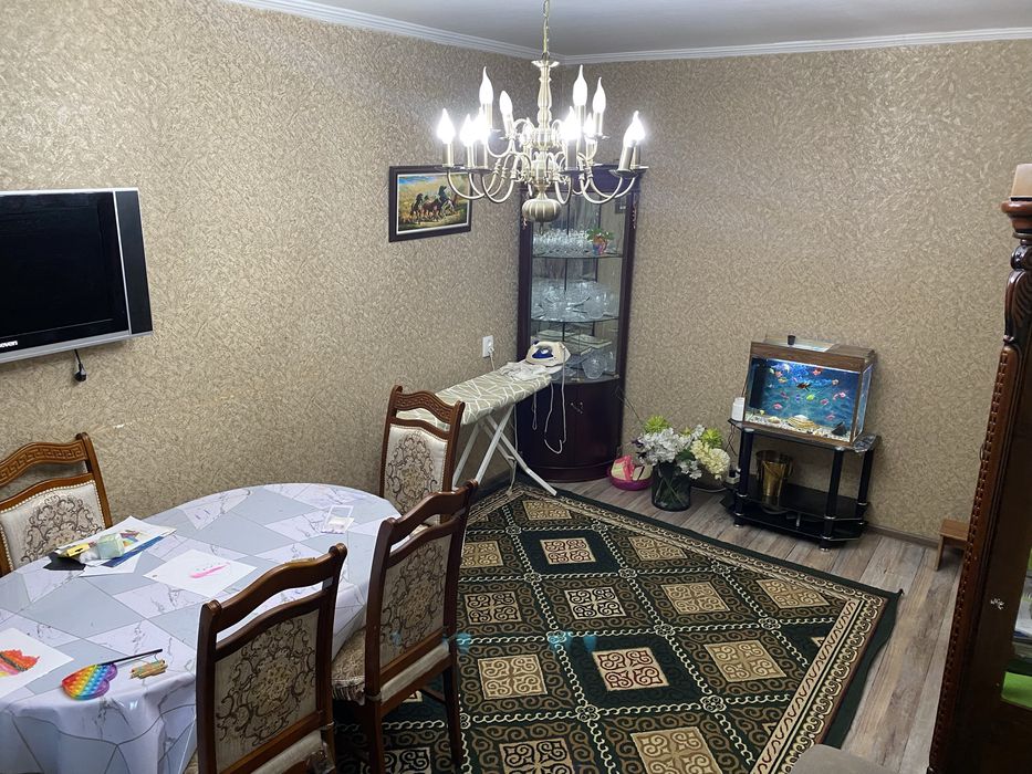 Восток 3 комнатная 77 серия