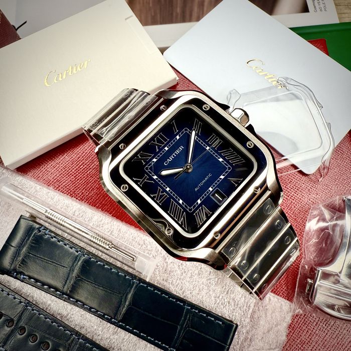 Santos de Cartier Blue Dial Pe Stoc | Size L | 7700E | WSSA0071 | 2025