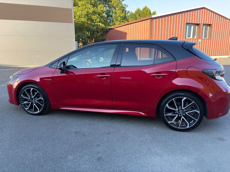 Toyota Corolla 2.0 Hybrid /  Garantie + Anvelope Iarna