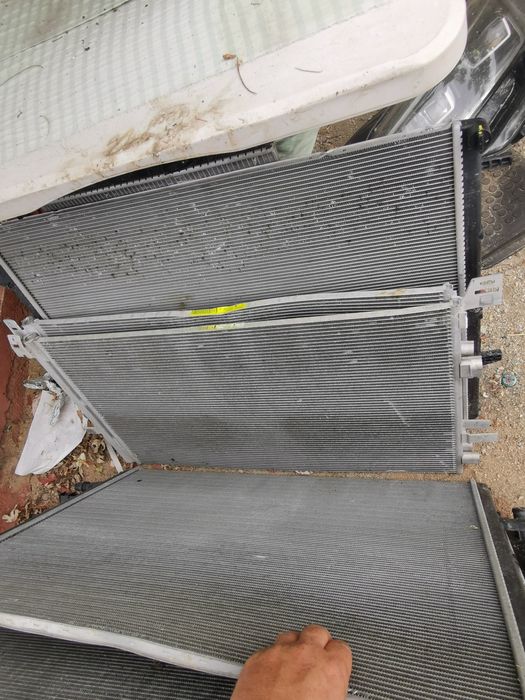 Bara grila aripa stânga dreapta radiatoare Renault master 5 2024/2025/2026