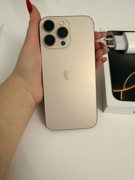 Iphone 16 pro max baterie 100%