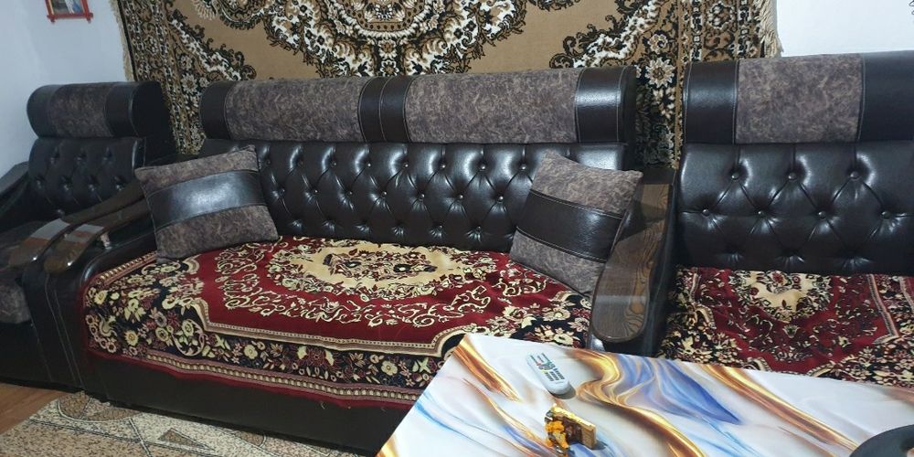 Продам диван и кресла