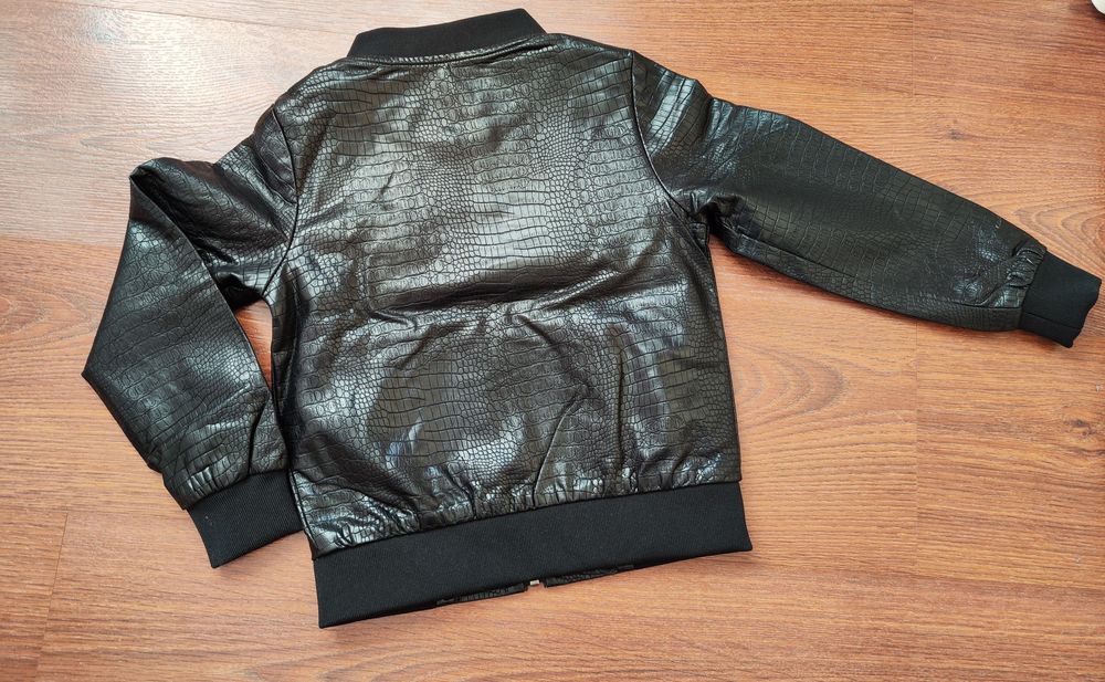 Пролетно яке за момче