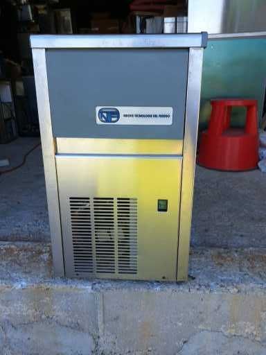 Професионален Ледогенератор Simag