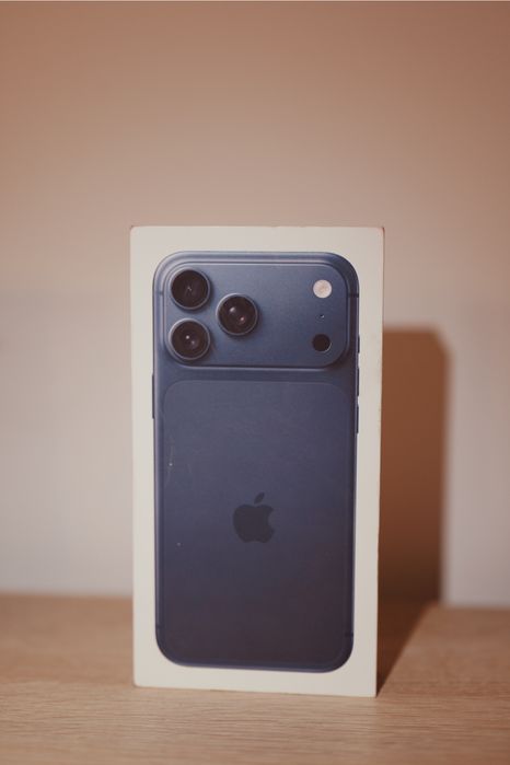 Iphone 17 Pro Max 256 Gb Blue, cu cartela sim