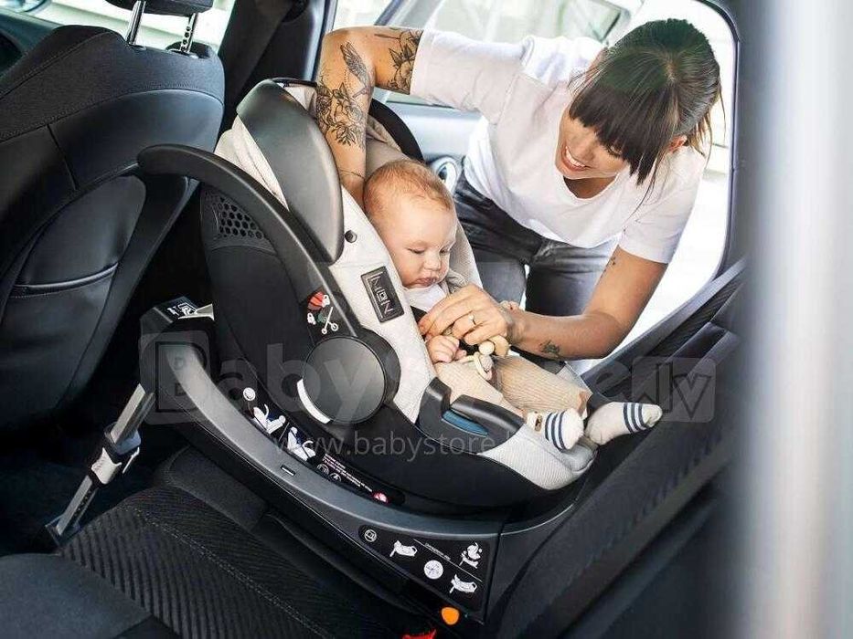 Бебешко столче за кола MOON Plus 1
