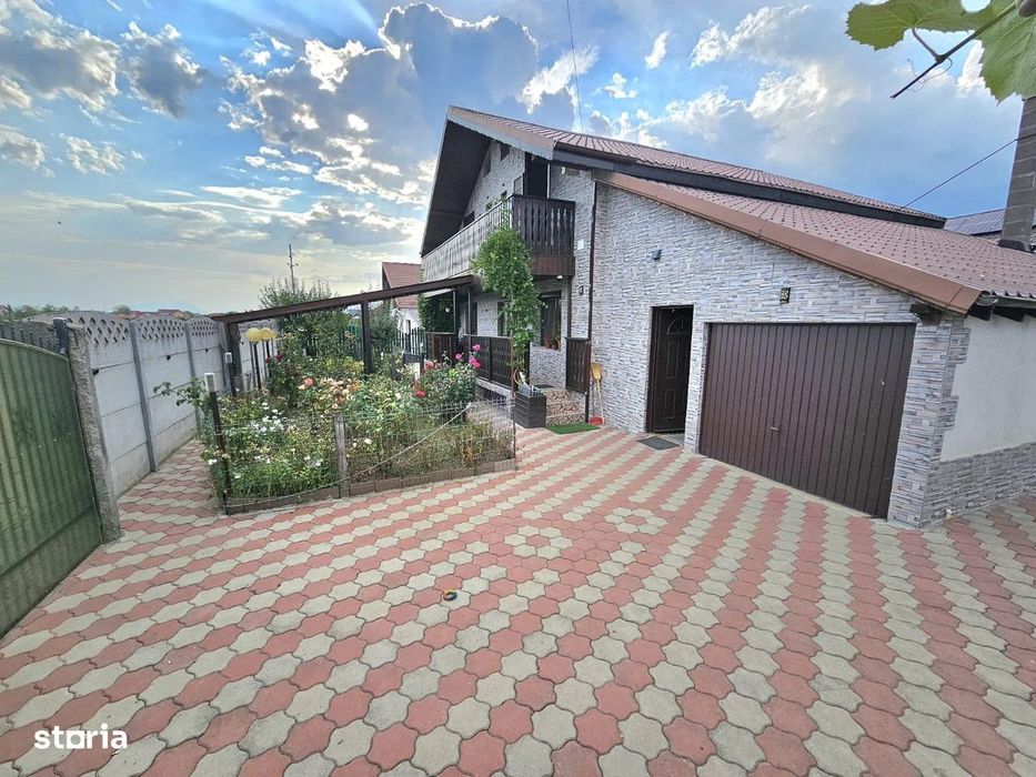 Proprietar vând casa 5 Camere.