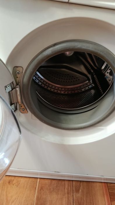 Продам стиральную машину
