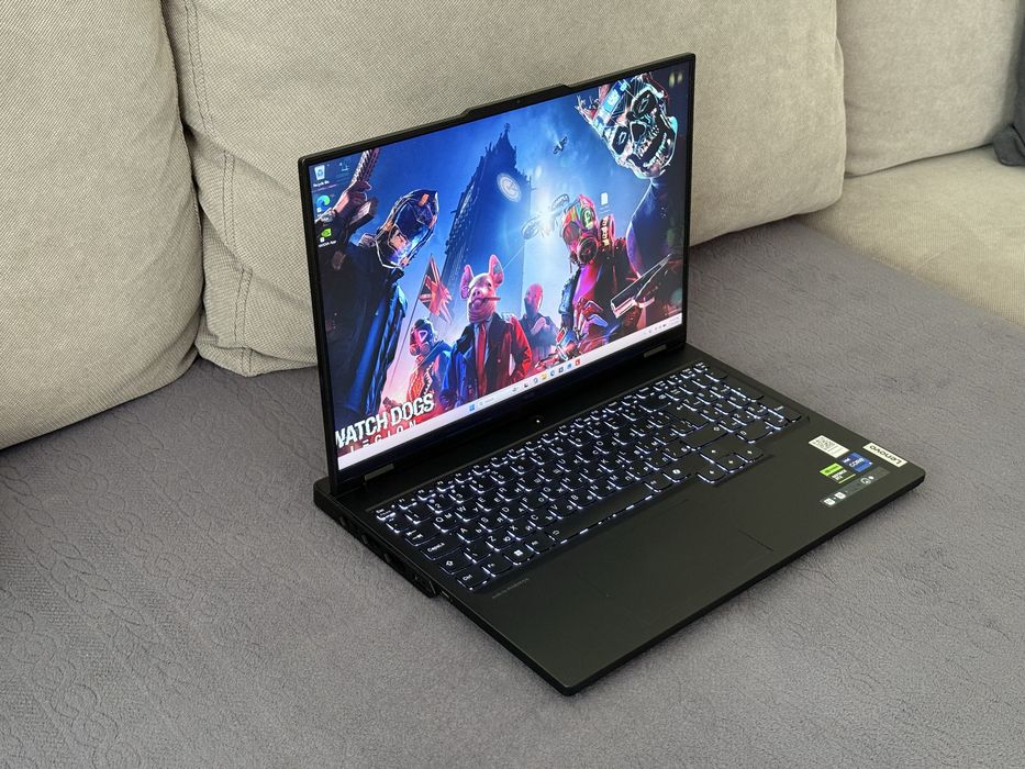 Геймърски Лаптоп 16'QHD+ 240Hz Core i9-14900HX RTX 4090 16GB Lenovo Legion 7 Pro 32GB DDR5 2TB SSD