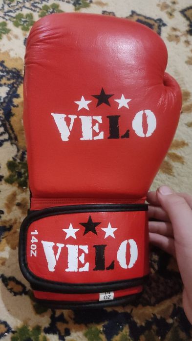 Боксёрская перчатка