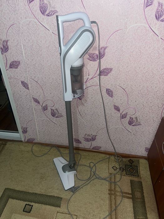 Вертикальный пылесос